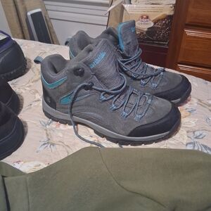 Women's Winter Hiking Boots - Gray and Blue